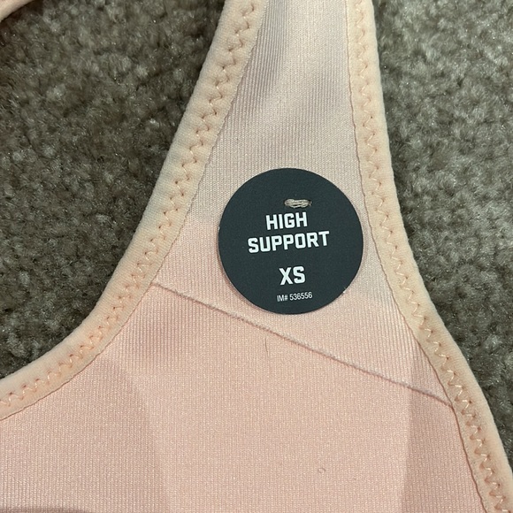 Brand new Nike sports bra - Picture 3 of 4